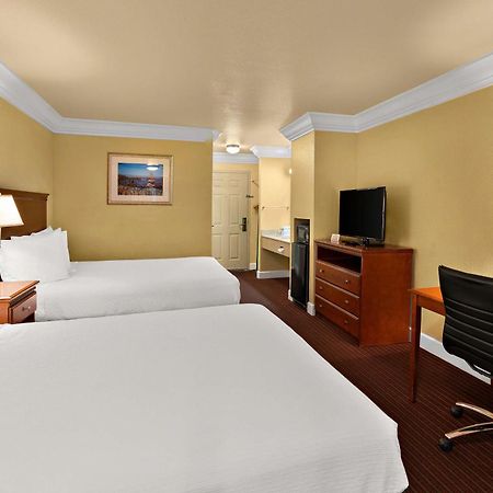 Best Western Willits Inn Экстерьер фото