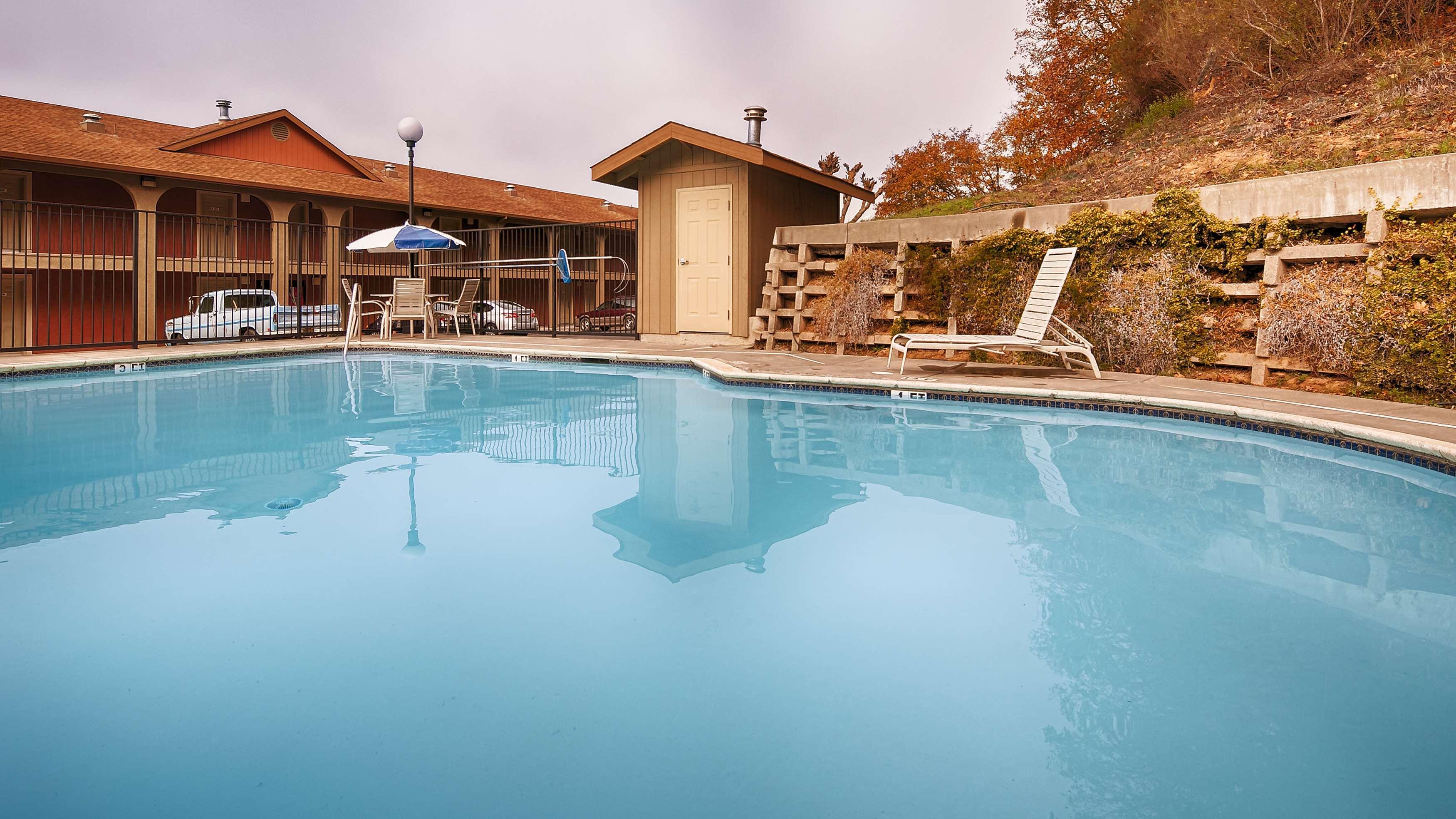 Best Western Willits Inn Экстерьер фото