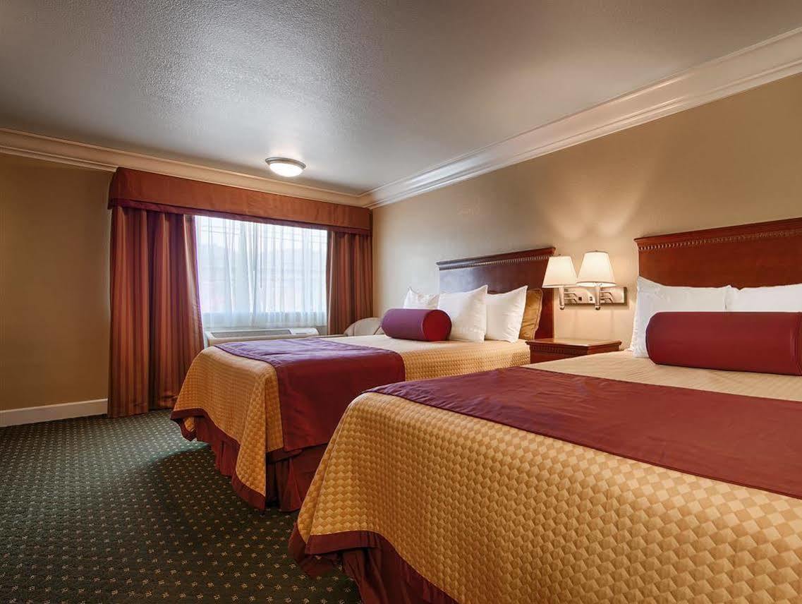 Best Western Willits Inn Экстерьер фото